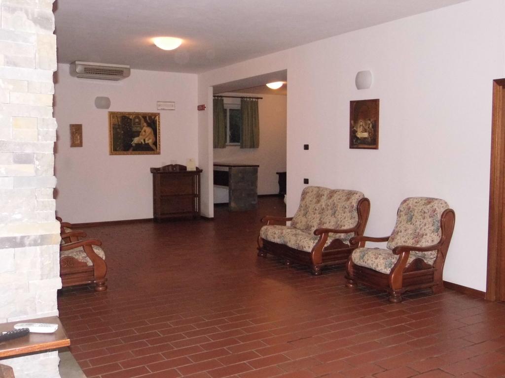 Hotel Valleumbra Torgiano Exterior foto